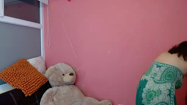 morahaze online show from February 19, 2025, 1:08 am