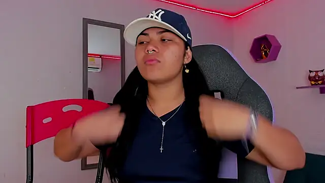 melany rouse18 online show from October 1, 2025, 1:33 am