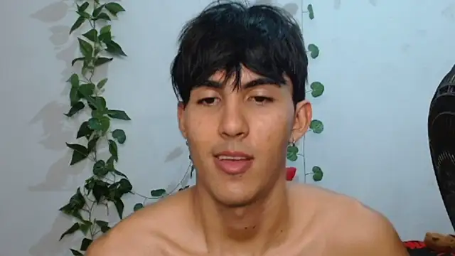 neithanzynxx online show from February 23, 2025, 10:31 pm