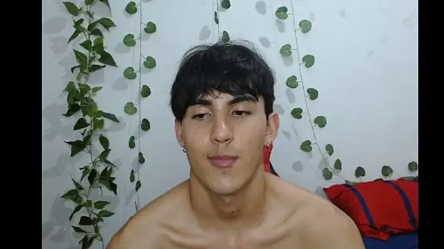 neithanzynxx online show from March 5, 2025, 10:43 pm