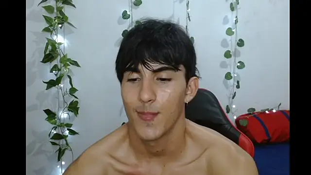 neithanzynxx online show from March 12, 2025, 1:36 am