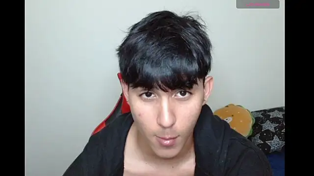 neithanzynxx online show from October 2, 2025, 8:05 pm