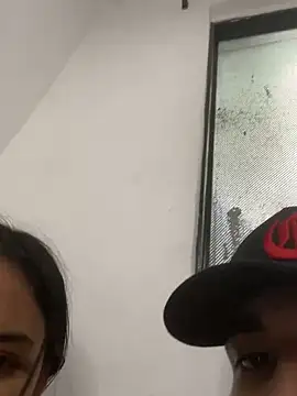 Snapshot of Polla21c chatting on October 4, 2025, 12:52 am Polla21c online show from October 4, 2025, 12:52 am