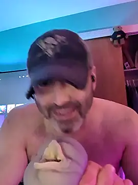 Novabear6996 online show from February 16, 2026, 5:58 am