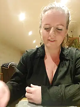 Snapshot of sizha6 chatting on March 14, 2025, 7:44 pm sizha6 online show from March 14, 2025, 7:44 pm