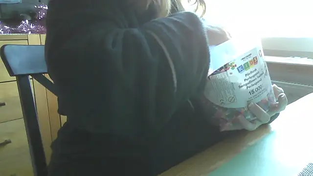 Snapshot of sizha6 chatting on September 19, 2025, 5:42 am sizha6 online show from September 19, 2025, 5:42 am