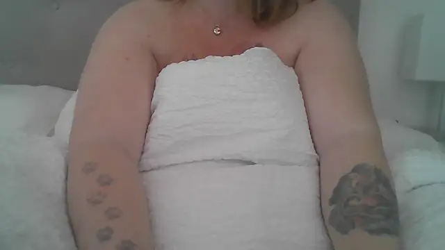 Snapshot of sizha6 chatting on September 24, 2025, 7:23 am sizha6 online show from September 24, 2025, 7:23 am