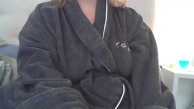 Snapshot of sizha6 chatting on September 30, 2025, 9:36 am sizha6 online show from September 30, 2025, 9:36 am