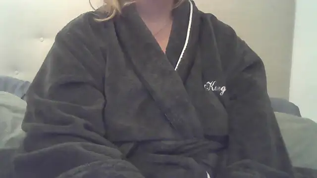 Snapshot of sizha6 chatting on October 15, 2025, 4:45 am sizha6 online show from October 15, 2025, 4:45 am