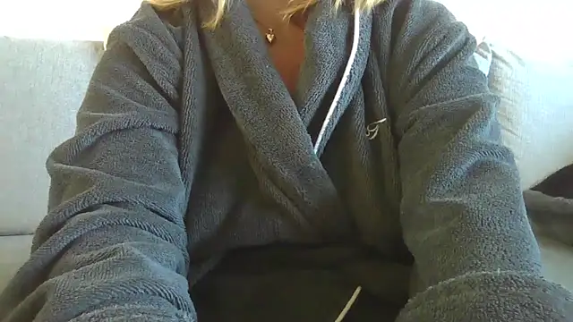 Snapshot of sizha6 chatting on October 20, 2025, 12:05 pm sizha6 online show from October 20, 2025, 12:05 pm