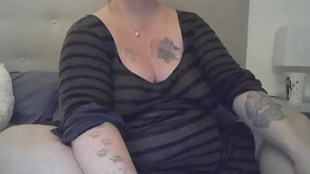 Snapshot of sizha6 chatting on November 3, 2025, 5:42 am sizha6 online show from November 3, 2025, 5:42 am