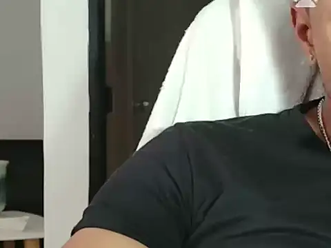 juniorguty online show from February 19, 2025, 7:16 pm