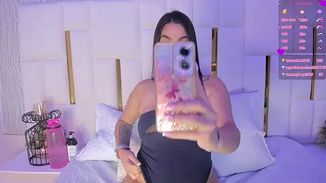 hillary uckerman  online show from September 9, 2025, 11:32 am