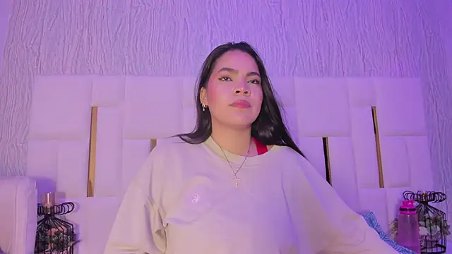 hillary uckerman  online show from October 28, 2025, 11:36 am