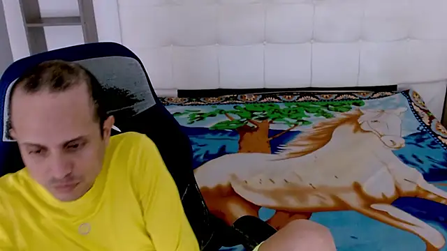 JhonTorres018 online show from November 1, 2025, 3:52 am