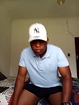 bosszonke123 online show from March 2, 2025, 1:05 pm