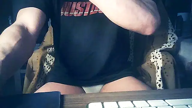 Snapshot of liquidio chatting on March 12, 2025, 9:13 pm liquidio online show from March 12, 2025, 9:13 pm