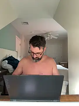 plaintreebull online show from December 19, 2025, 5:31 pm