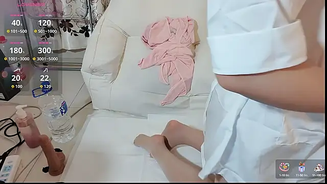 Snapshot of xiaoxiaoyu- chatting on September 27, 2025, 5:18 pm xiaoxiaoyu- online show from September 27, 2025, 5:18 pm