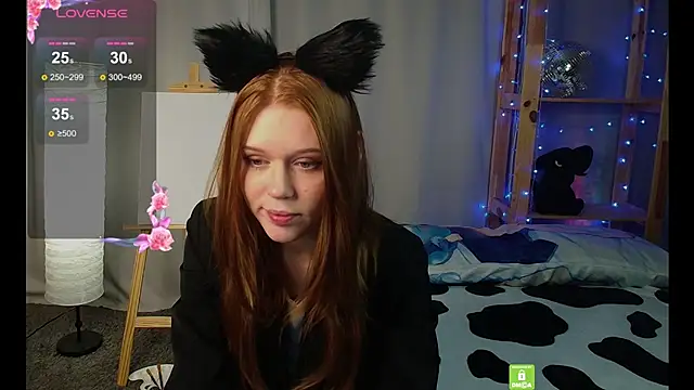 Foxy-Flame online show from March 12, 2025, 9:35 pm