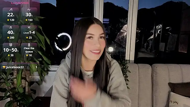 Ivanna West online show from September 26, 2025, 10:30 am