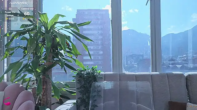 Ivanna West online show from November 9, 2025, 1:31 pm