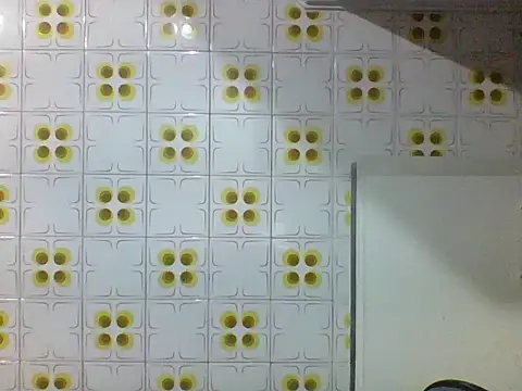 Gabrielteixeira120 online show from May 6, 2026, 8:47 pm