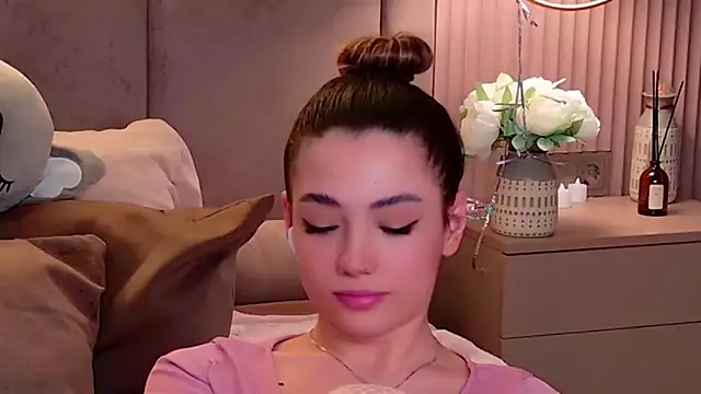 Alice Deleon online show from February 17, 2025, 2:53 am