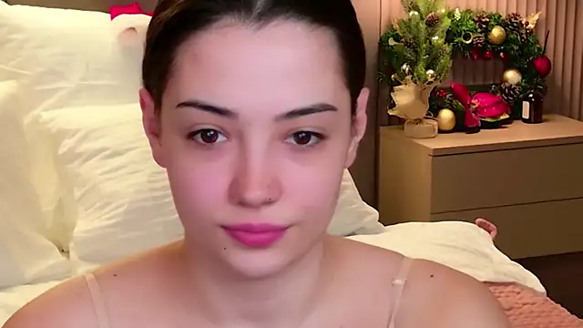 Alice Deleon online show from January 7, 2026, 11:12 am