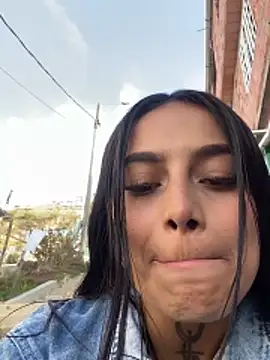 Emily sharlot online show from November 11, 2025, 11:32 am