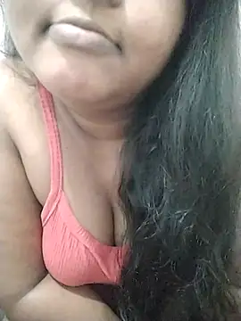 SLbeaty online show from September 18, 2025, 2:35 am