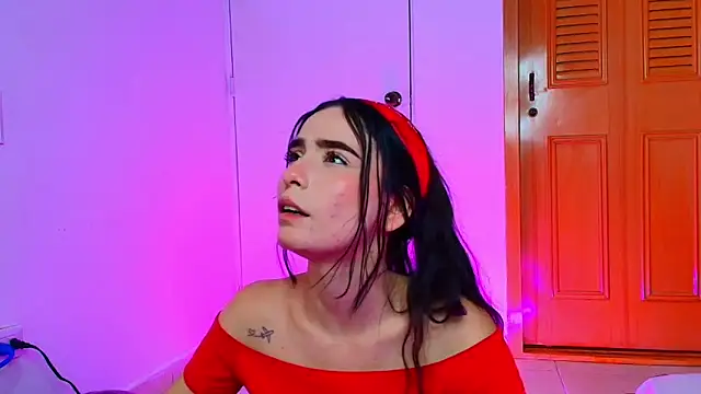 Peach Rose  online show from March 4, 2025, 1:12 am