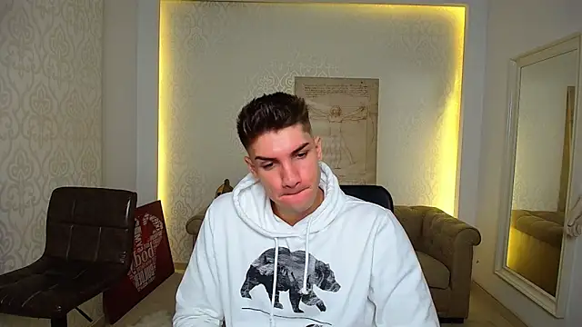 MaxKaiden online show from October 16, 2025, 4:46 am