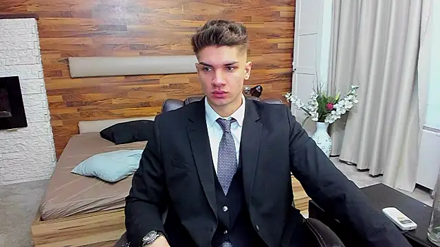 MaxKaiden online show from March 14, 2026, 6:41 am