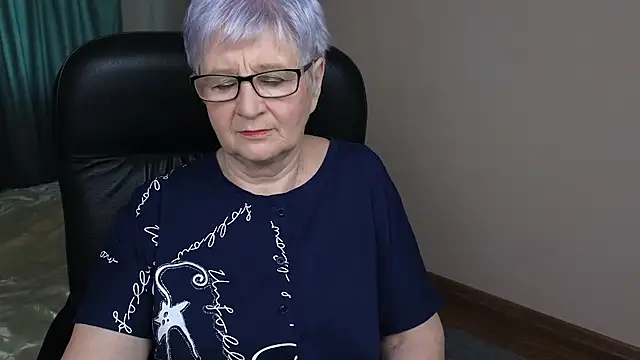 Sandra Snowflake online show from March 21, 2025, 4:28 am