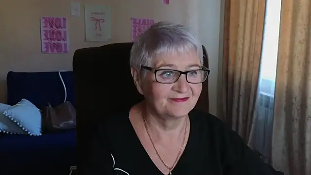 Sandra Snowflake online show from May 29, 2026, 4:10 am