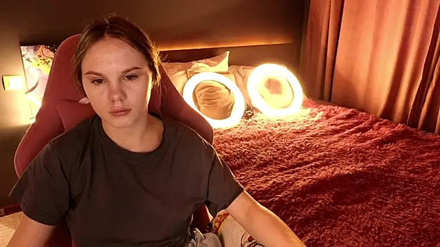 Dyna bae online show from September 23, 2025, 1:41 am