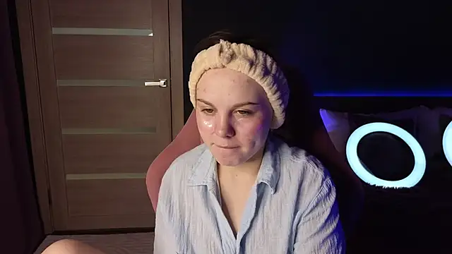 Dyna bae online show from October 7, 2025, 1:58 am