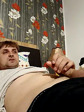 Snapshot of Eusuntnoulgigolo chatting on May 5, 2026, 7:00 pm Eusuntnoulgigolo online show from May 5, 2026, 7:00 pm