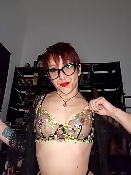 Snapshot of MirianaB chatting on November 14, 2025, 3:11 pm MirianaB online show from November 14, 2025, 3:11 pm