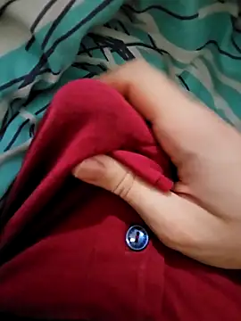 Snapshot of skiciyunis chatting on November 11, 2025, 8:20 pm skiciyunis online show from November 11, 2025, 8:20 pm