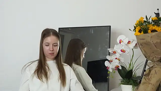 NicoCollard online show from February 21, 2025, 2:38 pm