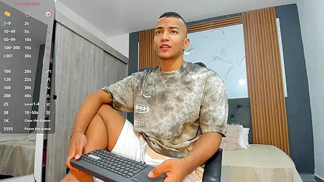 Snapshot of Rafa2004Cruz chatting on March 19, 2025, 11:50 am Rafa2004Cruz online show from March 19, 2025, 11:50 am