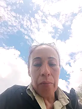 Coeur de luxure online show from October 21, 2025, 5:02 pm