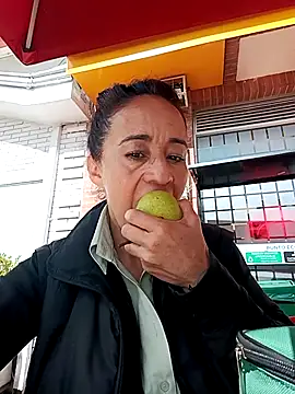 Coeur de luxure online show from November 29, 2025, 2:09 pm