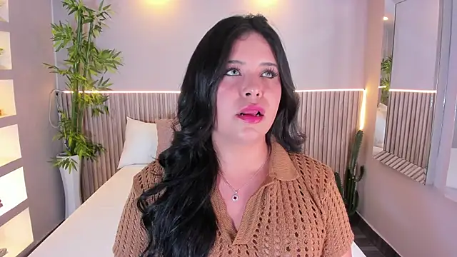 Snapshot of GeorginaReyes chatting on February 24, 2026, 10:41 pm GeorginaReyes online show from February 24, 2026, 10:41 pm