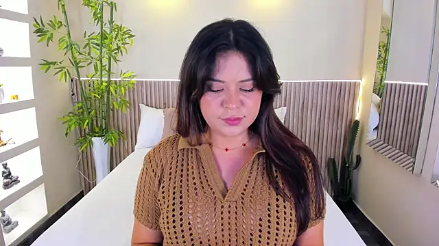 GeorginaReyes online show from July 15, 2026, 8:36 pm