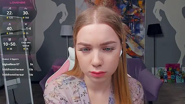 FloraBonde online show from October 30, 2025, 10:16 am