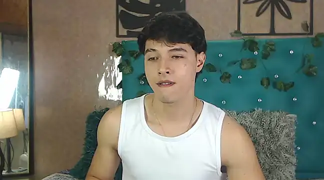 LiamAndrewzz online show from February 25, 2025, 5:30 am