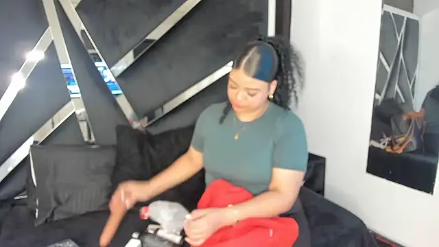 Snapshot of Rubyxht chatting on September 15, 2025, 12:38 pm Rubyxht online show from September 15, 2025, 12:38 pm